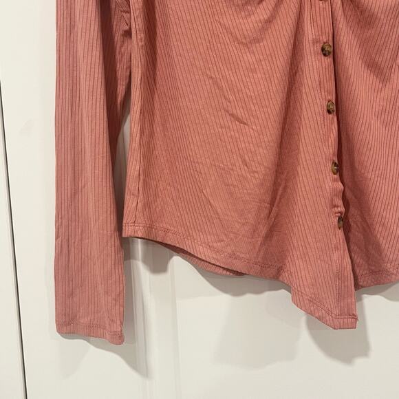 Steve Madden Women's Long Sleeve Pink Button Down with Ruching Size M - Picture 2 of 9
